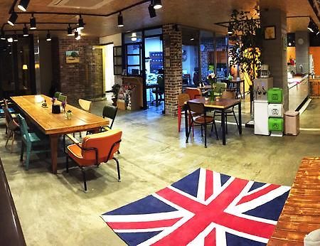Lee & No Guesthouse Hongdae Сеул Екстер'єр фото