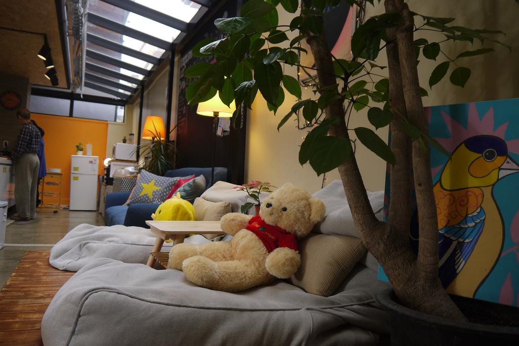 Lee & No Guesthouse Hongdae Сеул Екстер'єр фото