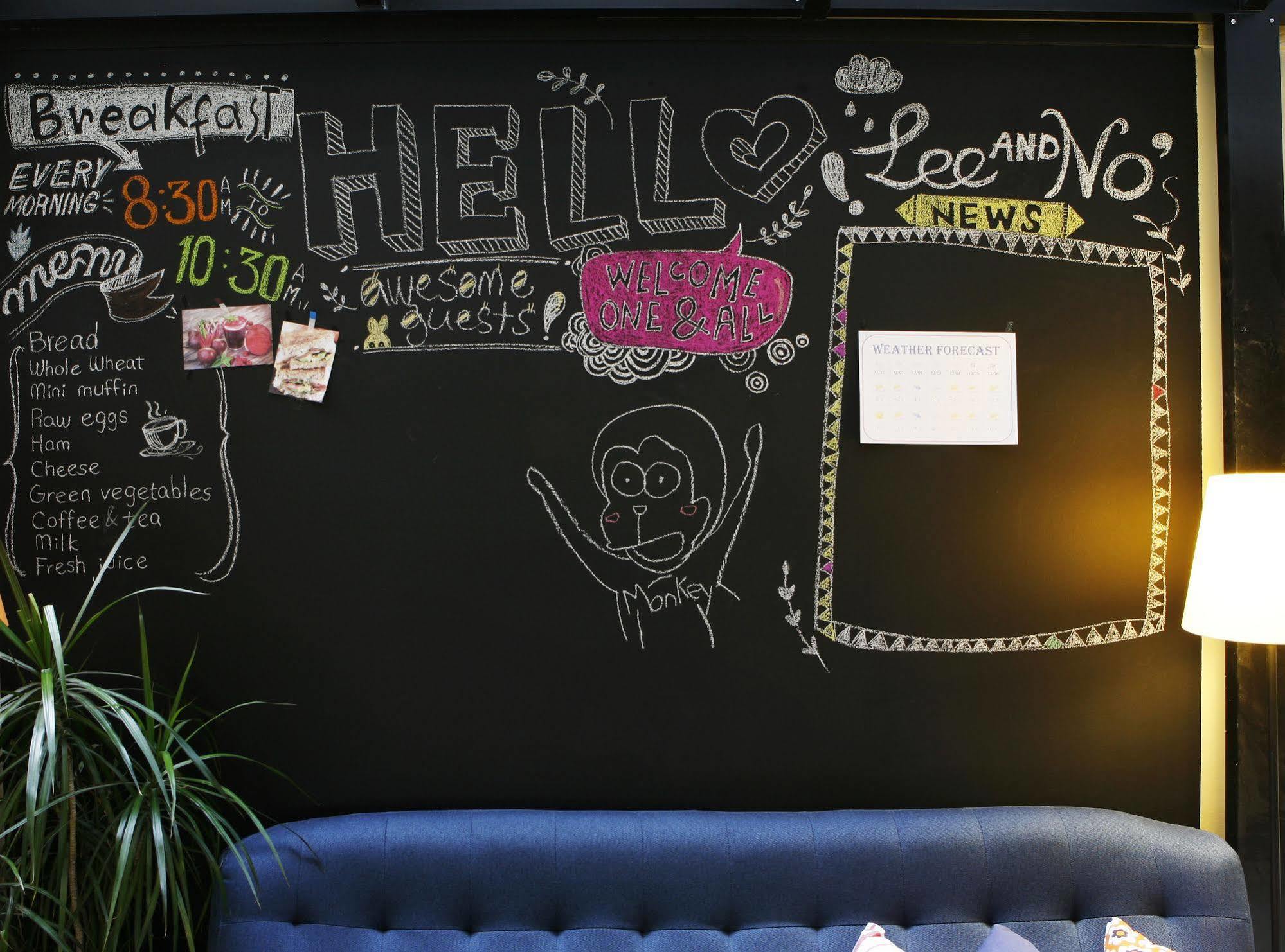 Lee & No Guesthouse Hongdae Сеул Екстер'єр фото